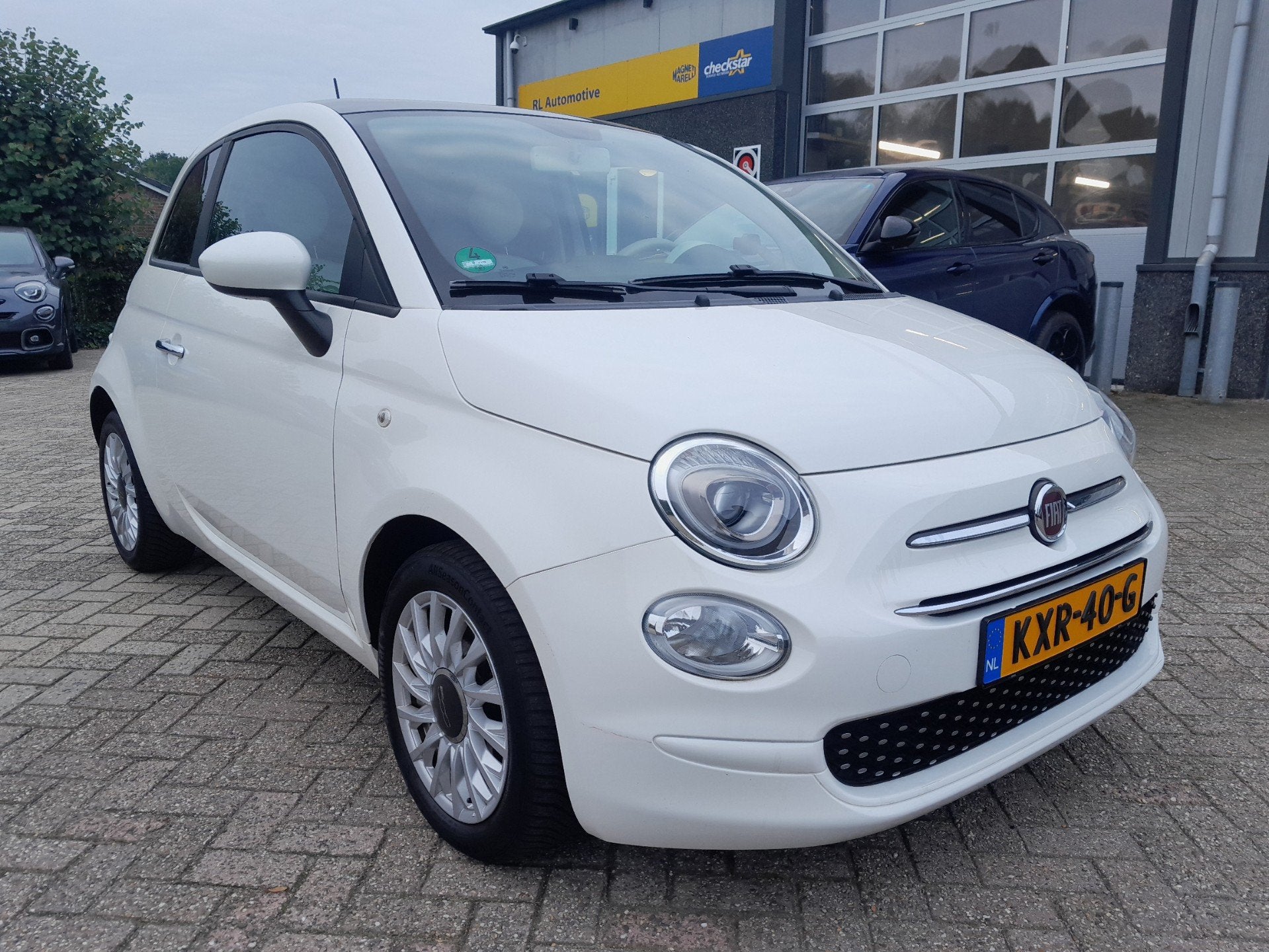 Fiat 500 1.0 Hybrid Launch Edition - Schuif / kanteldak, Auto's, Voorwielaandrijving, Dealer onderhouden, Stof, Gebruikt