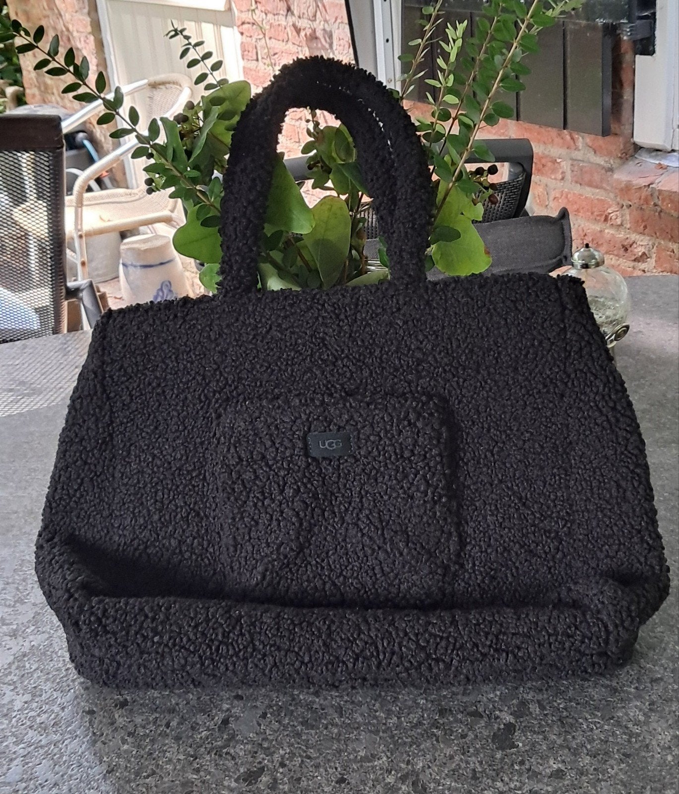 Zwarte UGG Shopper Tas - Zo goed als nieuw, Ophalen of Verzenden, Zo goed als nieuw, Zwart, Shopper