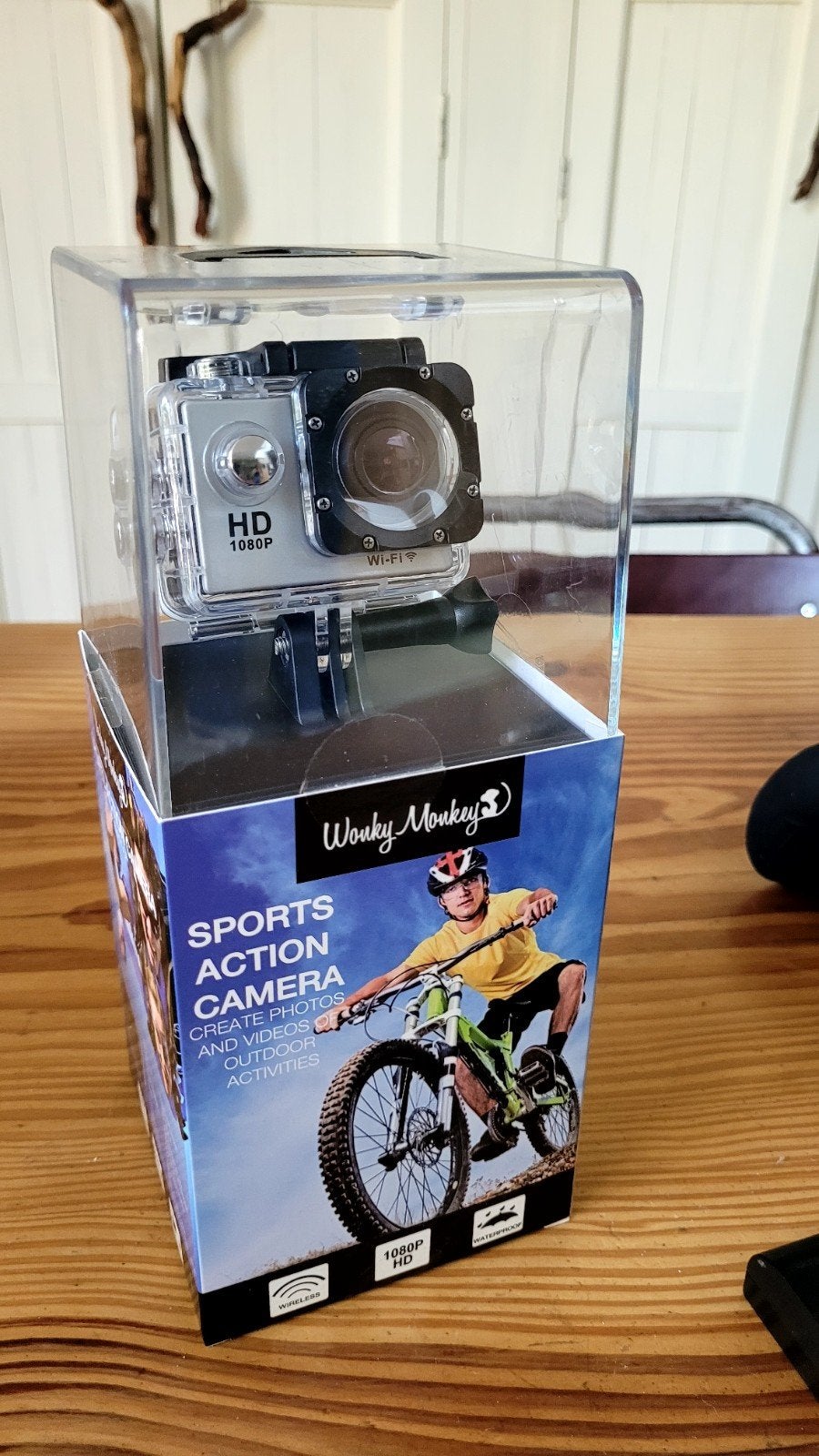 Wonky Monkey Sports Action Camera HD 1080P WiFi, Ophalen