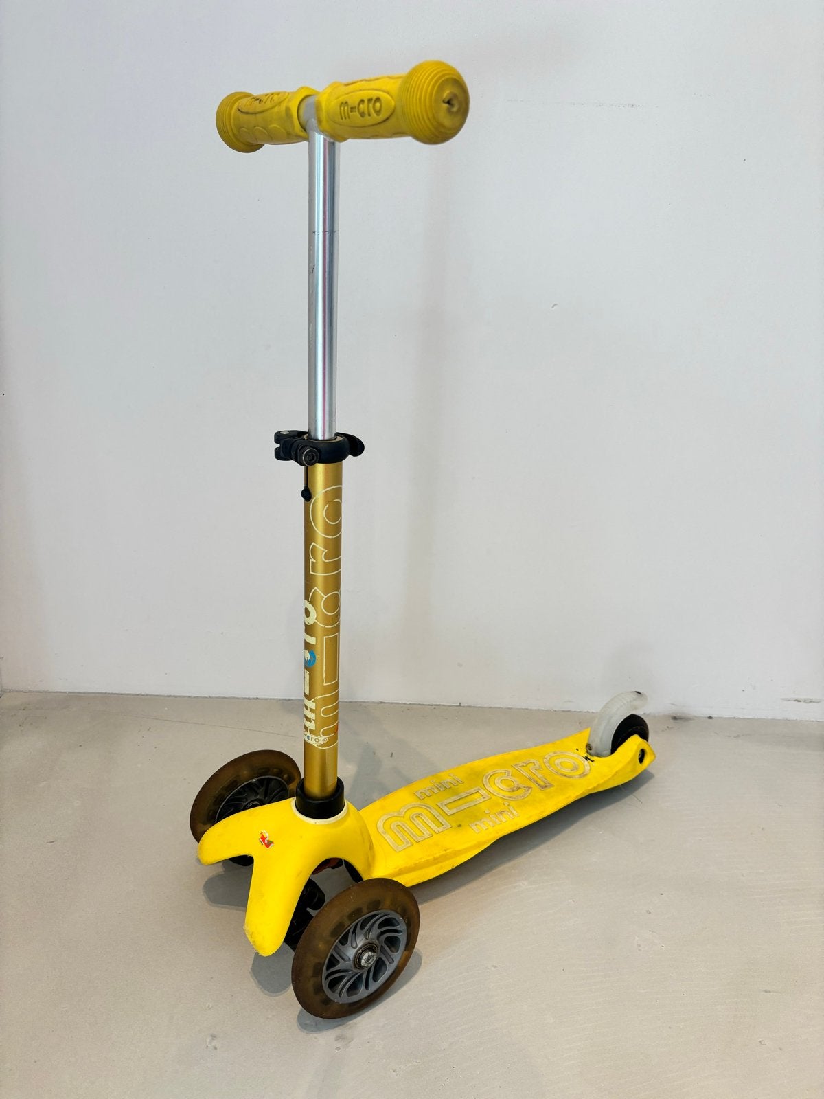 Micro Mini Step Geel - Gebruikt, Fietsen en Brommers, Ophalen, Gebruikt, Gewone step