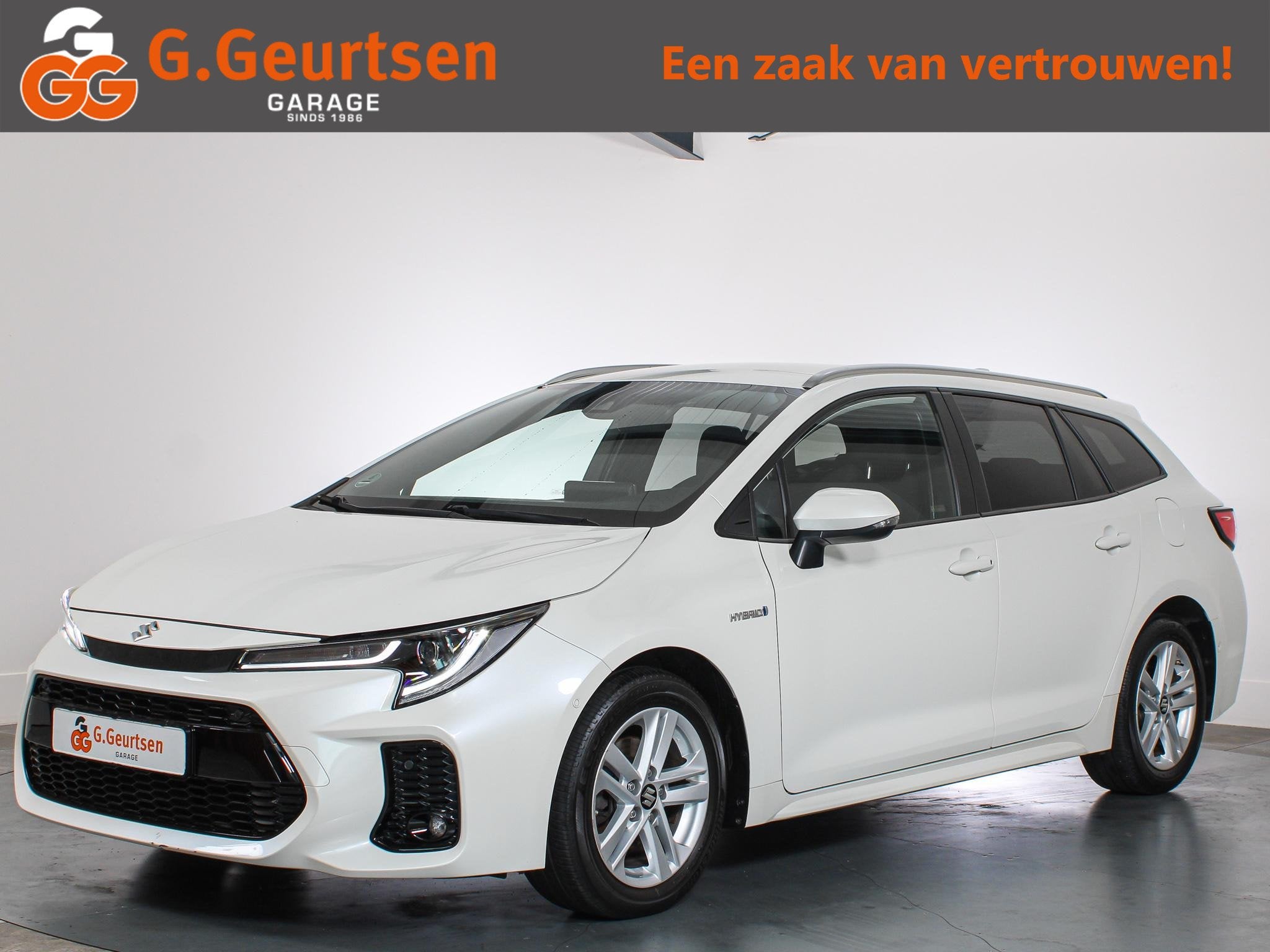 Suzuki Swace 1.8 Hybrid Style Park Assist, Stuurwielverwarmi, Auto's, Gebruikt, 4 cilinders, Wit, Hybride Elektrisch/Benzine