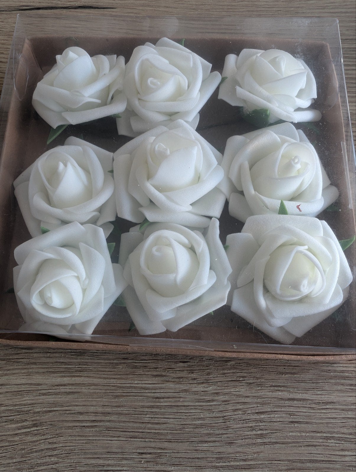 10 doosjes  Crėme Kunstrozen - Perfect voor Decoratie en DIY, Huis en Inrichting, Binnen, Verzenden, Kunstbloem, Nieuw