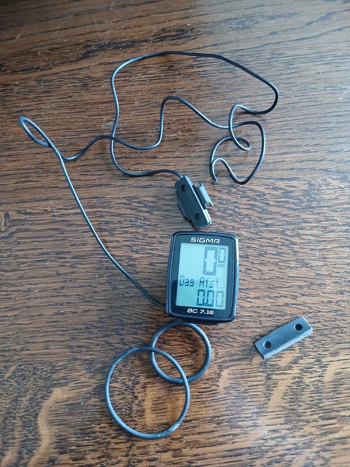 Sigma BC 7.16 Fietscomputer - Bedraad Snelheidsmeter, Ophalen
