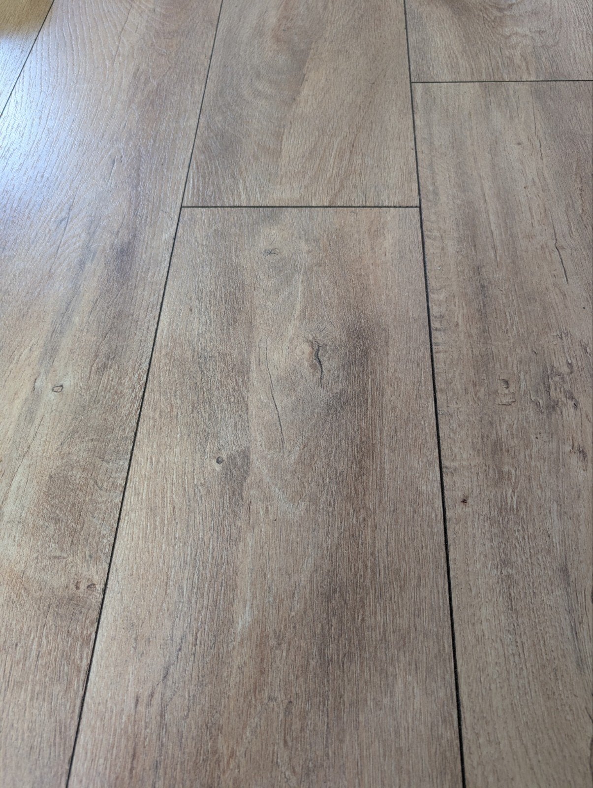 30 m2 lichtbruin white wash laminaat met nieuwe plinten, Ophalen, Gebruikt, 25 tot 50 m², Bruin