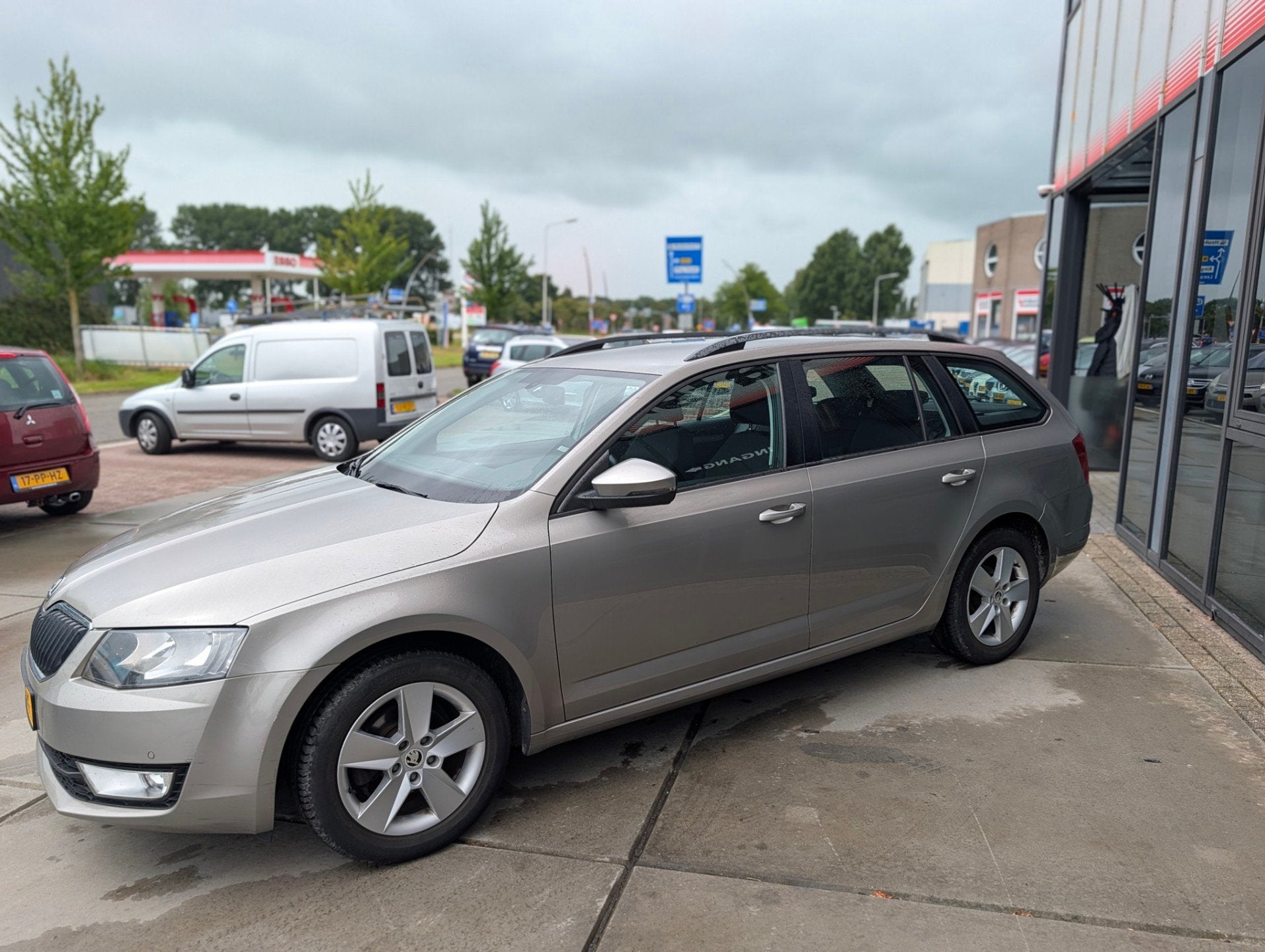 Skoda Octavia Combi 1.6 TDI Greentech Elegance - Clima - Cru, Auto's, Skoda, Voorwielaandrijving, Euro 5, Stof, Gebruikt