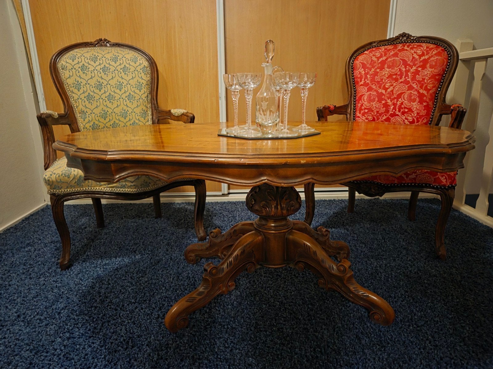 Antieke salontafel met 2 fauteuils, Antiek en Kunst, Ophalen