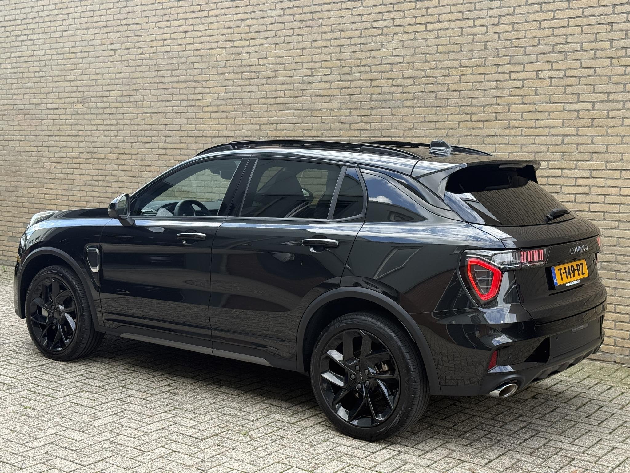 Lynk & Co 01 1.5 PHEV 261pk | Blackline | Zwarte hemel | Rol, Auto's, Dealer onderhouden, Stof, Euro 6, Bedrijf