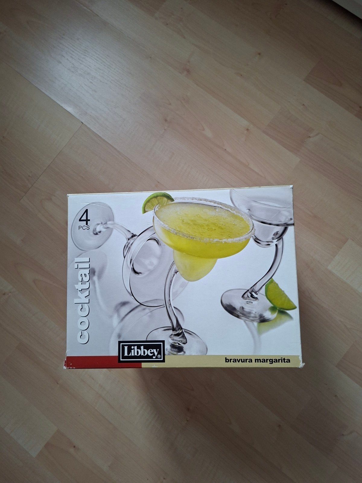 4 stuks margarita cocktail glazen nieuw in doos, Ophalen, Glas of Glazen, Nieuw, Glas