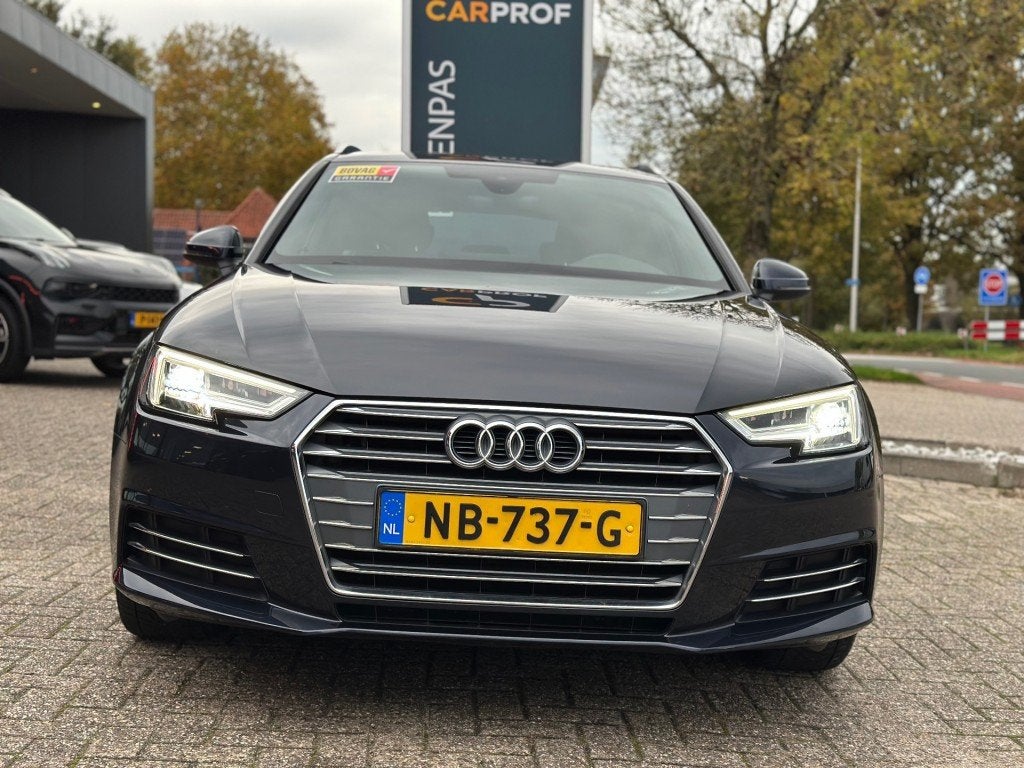 Audi A4 1.4 TFSI Lease Edition '' Schuif/kanteldak - Virtual, Auto's, Voorwielaandrijving, 1345 kg, Gebruikt, Euro 6