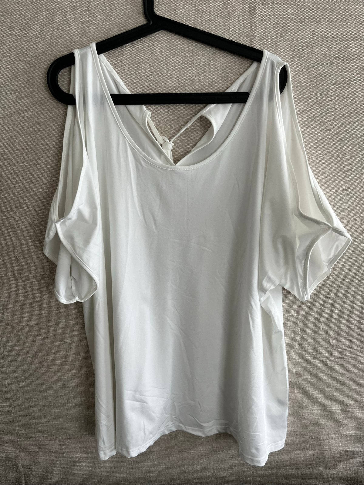 Witte off-shoulder top met strikdetail - Shein 4XL, Wit, Maat 46/48 (XL) of groter, Ophalen of Verzenden, Zo goed als nieuw
