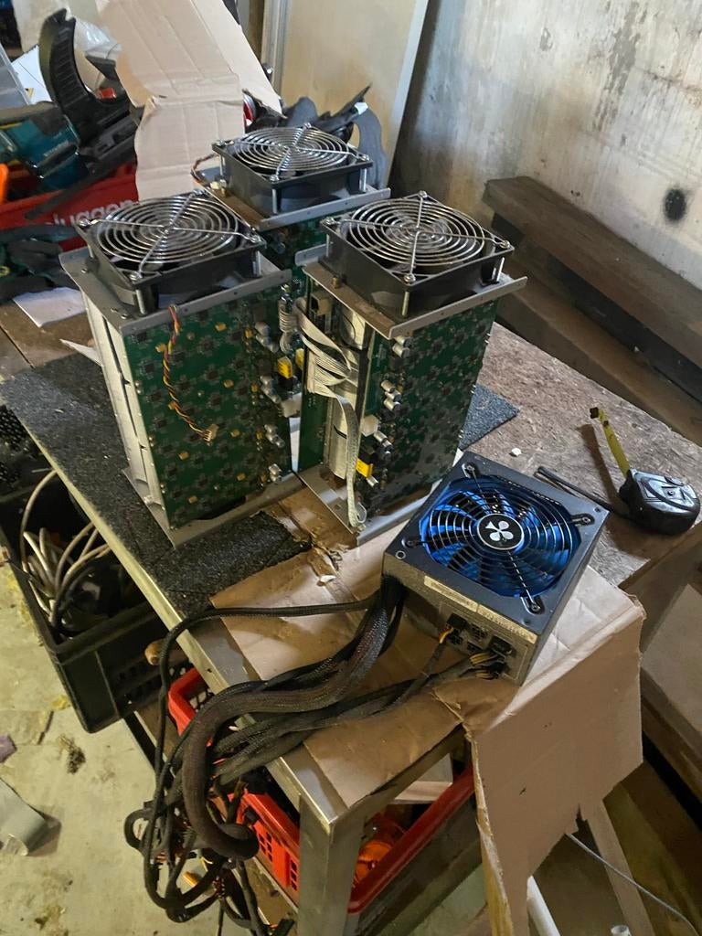 3x Bitcoin Miner met voeding, Ophalen of Verzenden, Gebruikt