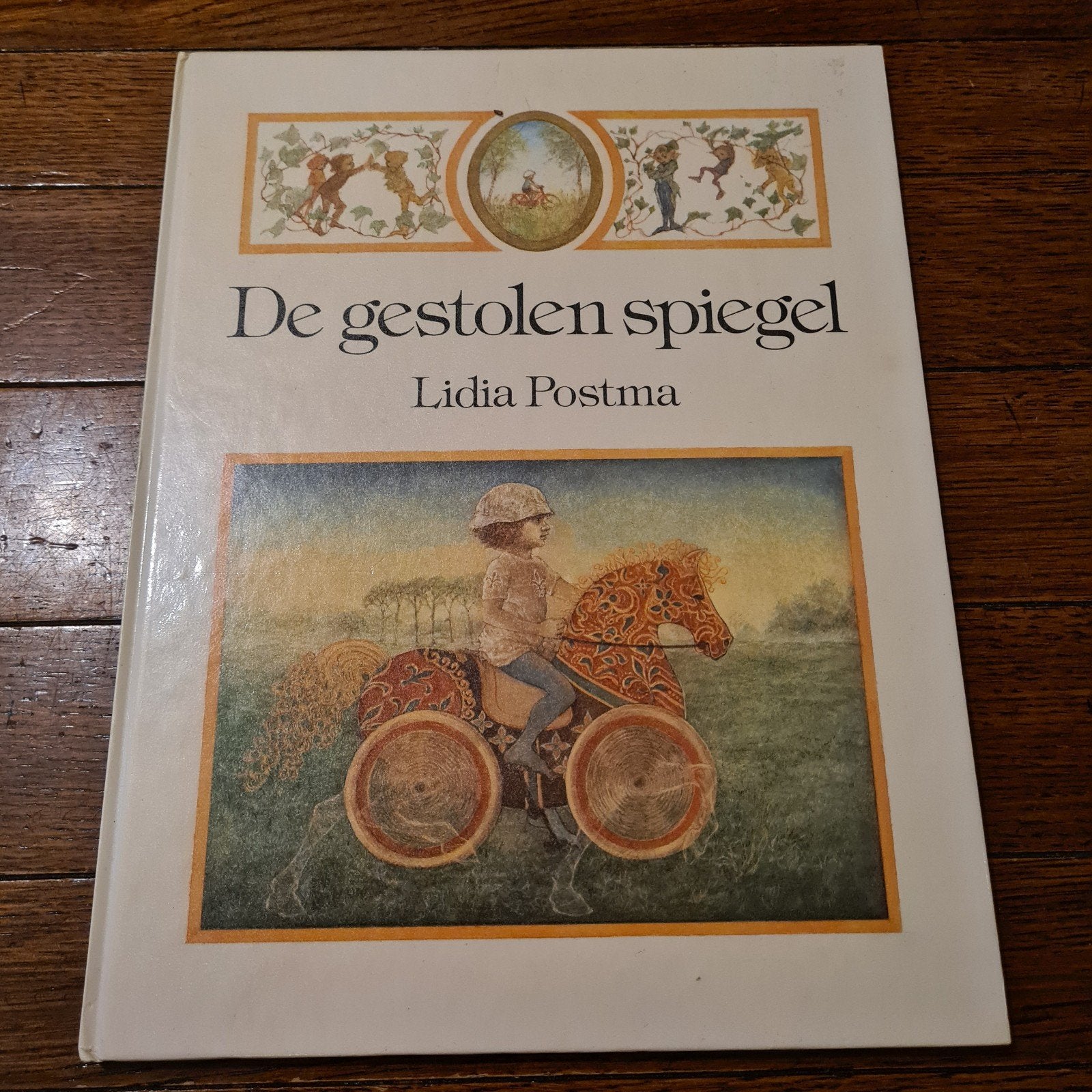Lidia Postma - De gestolen spiegel, Boeken, Sprookjes en Fabels, Ophalen of Verzenden, Zo goed als nieuw