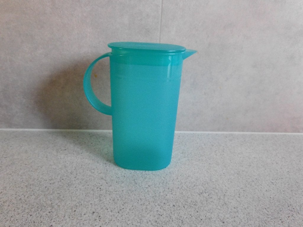 Tupperware Trendy Schenkkan 0,5 Ltr. Turquoise, Ophalen of Verzenden, Zo goed als nieuw, Groen, Overige typen