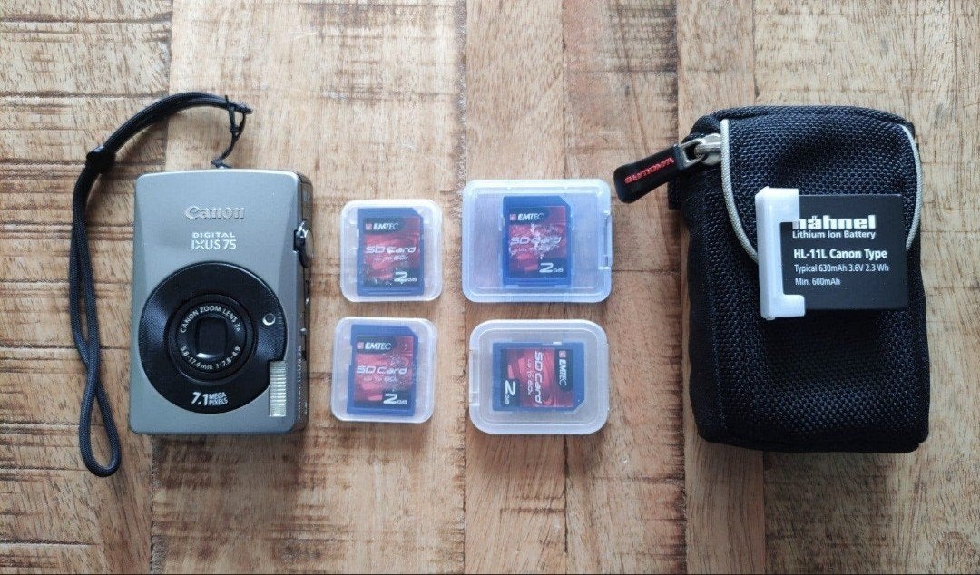Canon IXUS 75 Retro Digicam Set + 2 batterijen + 4x SD-kaart, Ophalen of Verzenden, Gebruikt, Canon