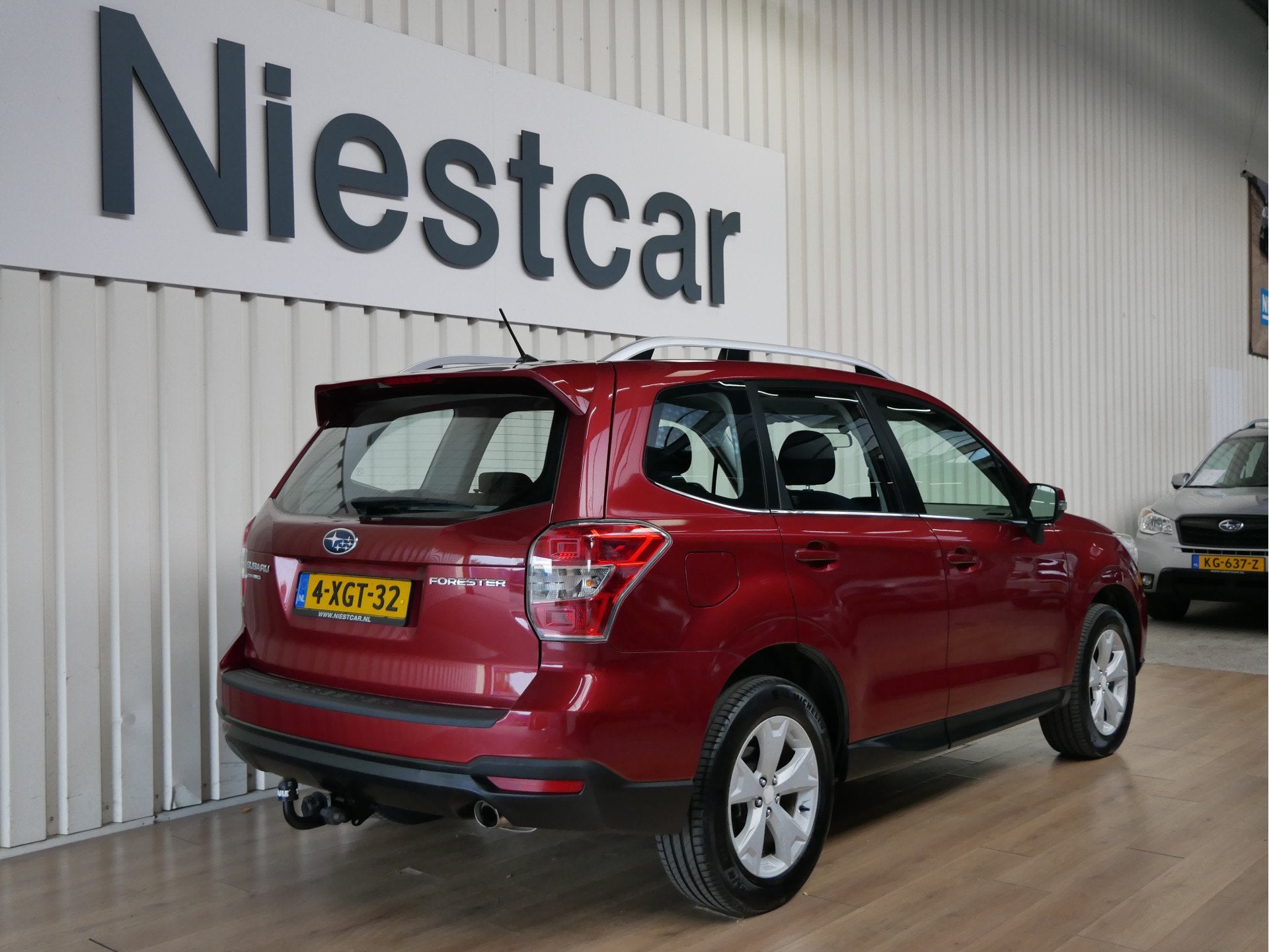Subaru Forester 2.0 Luxury (bj 2014, automaat), Auto's, Subaru, Automaat, Zwart, 4 cilinders, Origineel Nederlands