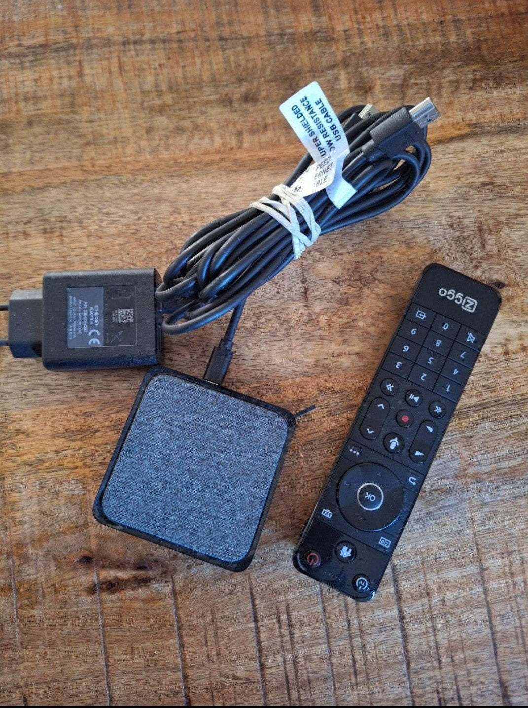 Ziggo Mediabox Next Mini - Nieuwstaat, Ophalen of Verzenden, Zo goed als nieuw, Decoder