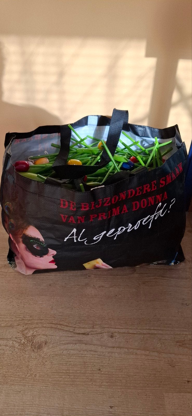 houten tulpen, Ophalen, Binnen, Kunstbloem, Zo goed als nieuw