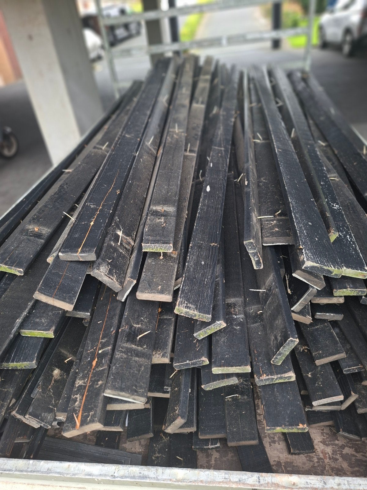Zwarte houten gevel planken. Gerookt vuren, Doe-het-zelf en Verbouw, Hout en Planken, Ophalen, Gebruikt, Minder dan 25 mm, 250 tot 300 cm