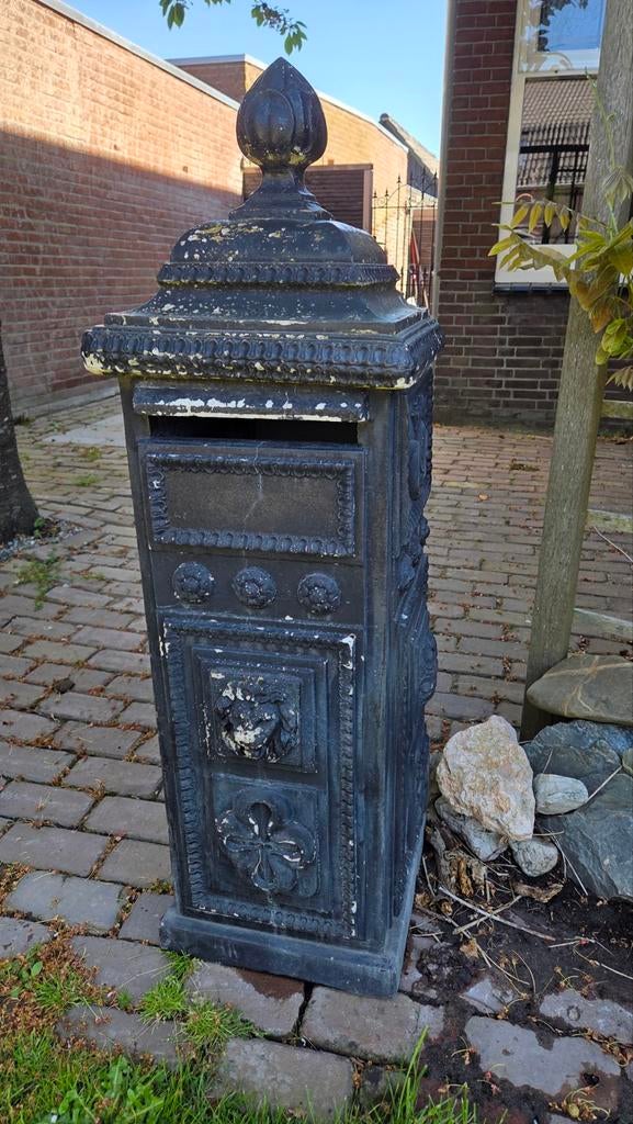 Brievenbus kolom steen oud, Ophalen, Gebruikt