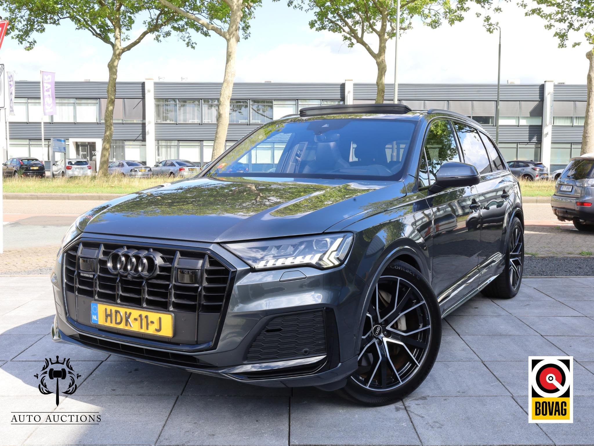 Audi Q7 55 TFSI e quattro S-Line 381PK | Panodak | Leer Valc, Auto's, Automaat, Dealer onderhouden, 14 kWh, Gebruikt