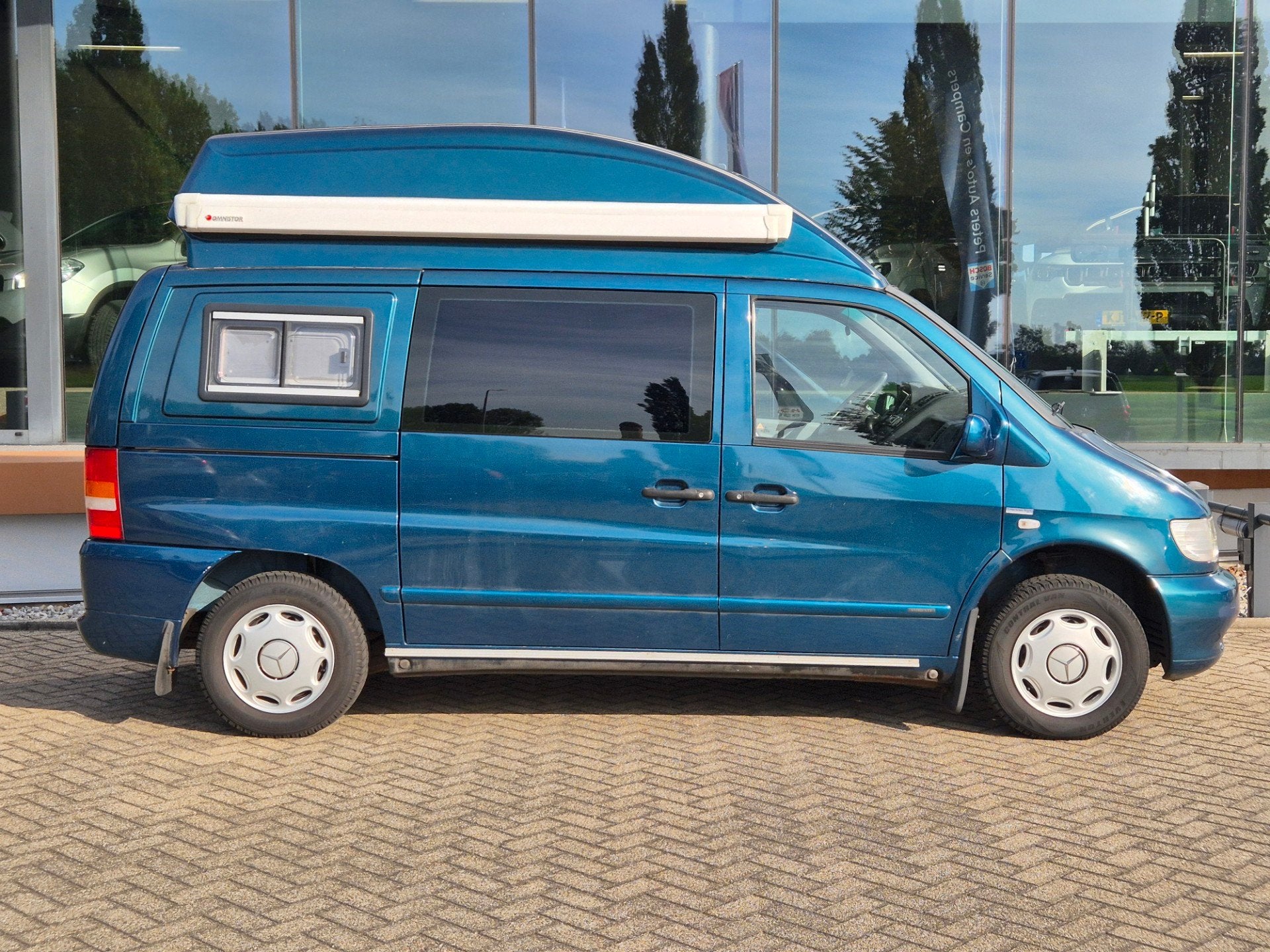 Mercedes-Benz Vito 108 D Amigo, Buscamper of Camperbus, Mercedes-Benz, Bedrijf, Luifel
