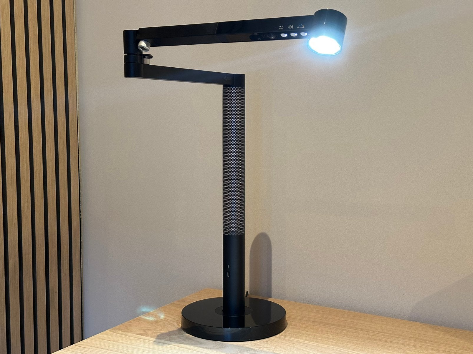 Dyson Solarcycle Morph bureaulamp, Bureaulamp, Overige merken, 52 cm, Zo goed als nieuw