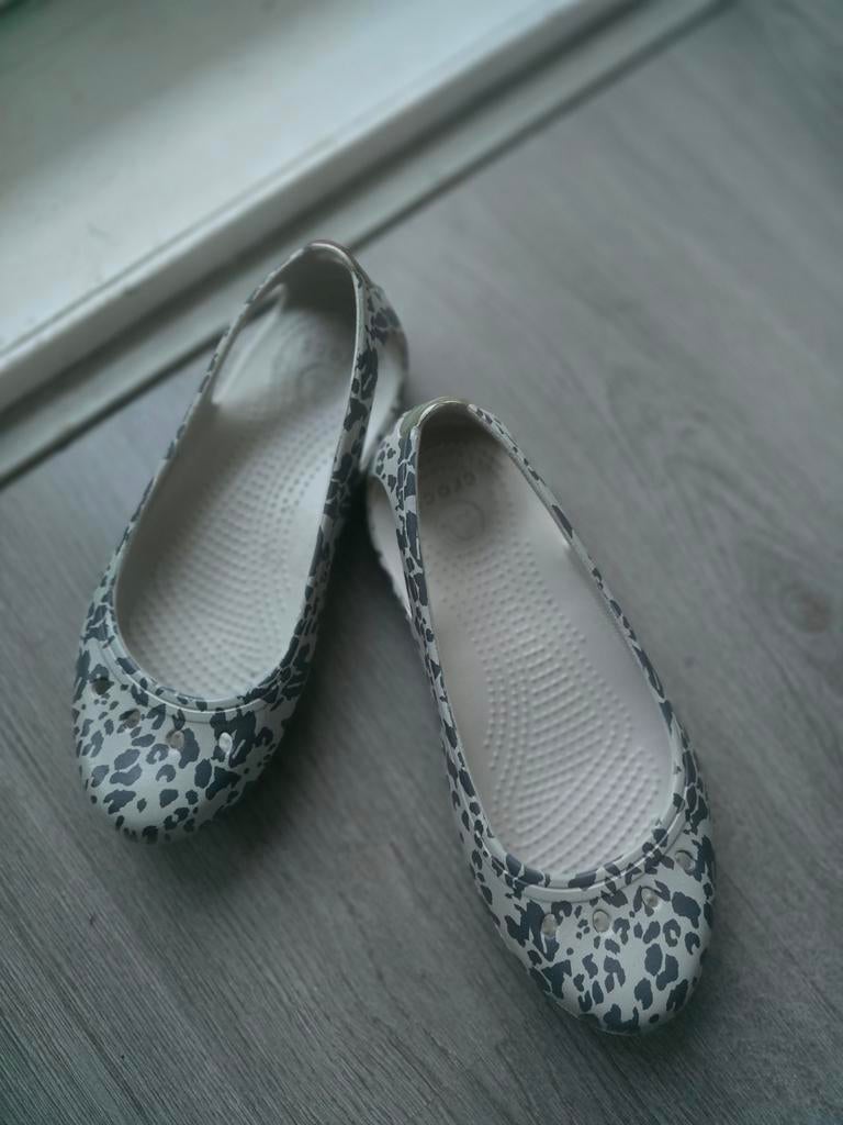 Crocs size w5 (36 European size), Ophalen, Zo goed als nieuw