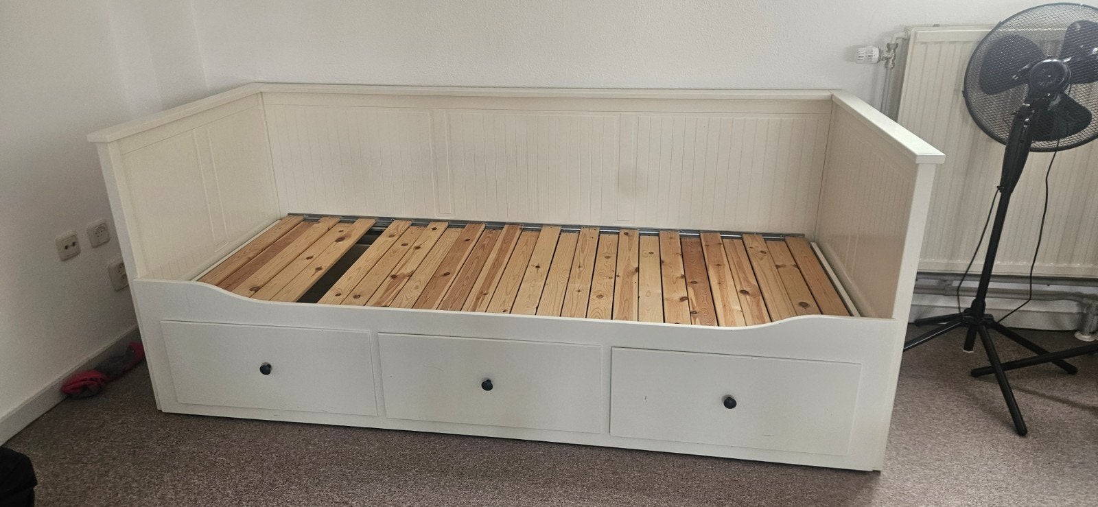 Ikea Hemnes bedbank met matrassen (gratis), Ophalen, Modern, Scandinavisch, Wit, Tweepersoons
