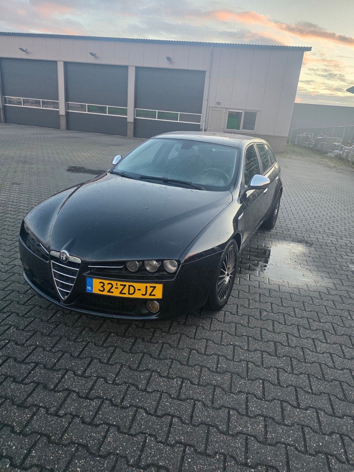 Alfa Romeo 159 2.2 JTS SW 2008 Zwart, Auto's, Voorwielaandrijving, 4 cilinders, Zwart, Stationwagon