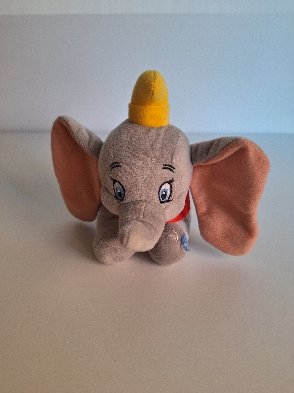 Disney Dumbo knuffel met geluid, Kinderen en Baby's, Grijs, Ophalen of Verzenden, Olifant, Klein (minder dan 20 cm)