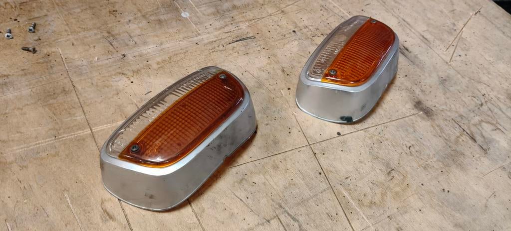 Peugeot 404 Knipperlicht Kapjes - Set van 2, Auto-onderdelen, Ophalen of Verzenden, Gebruikt, Peugeot