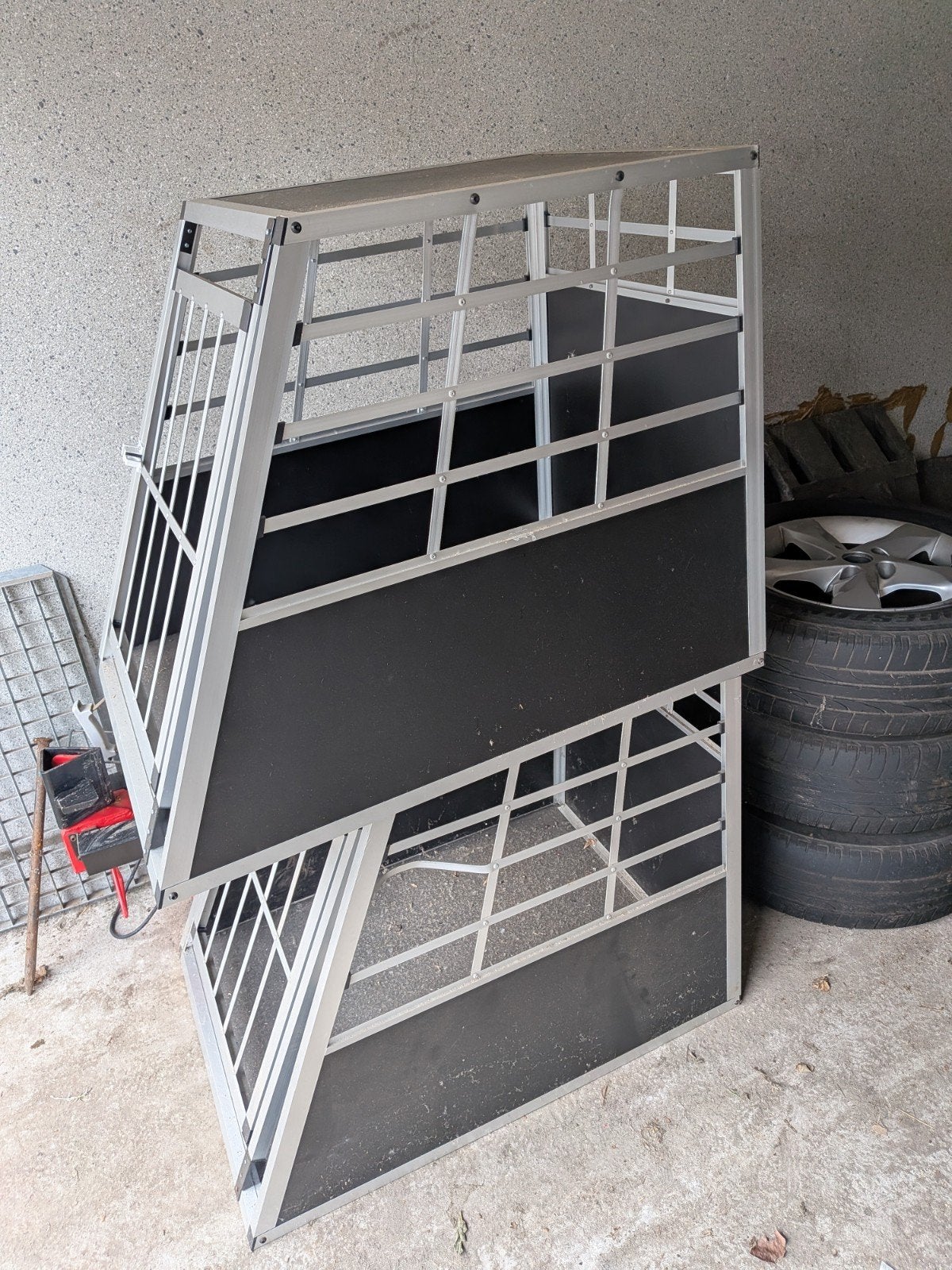 Transport kooi / bench 2 stuks, Dieren en Toebehoren, Hondenbenches, Ophalen, Zo goed als nieuw