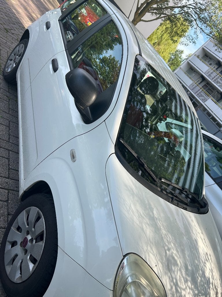 Fiat Panda 0.9 Twinair 63KW 2012 Wit, Auto's, Fiat, Stof, 40 €/maand, Panda, Wit