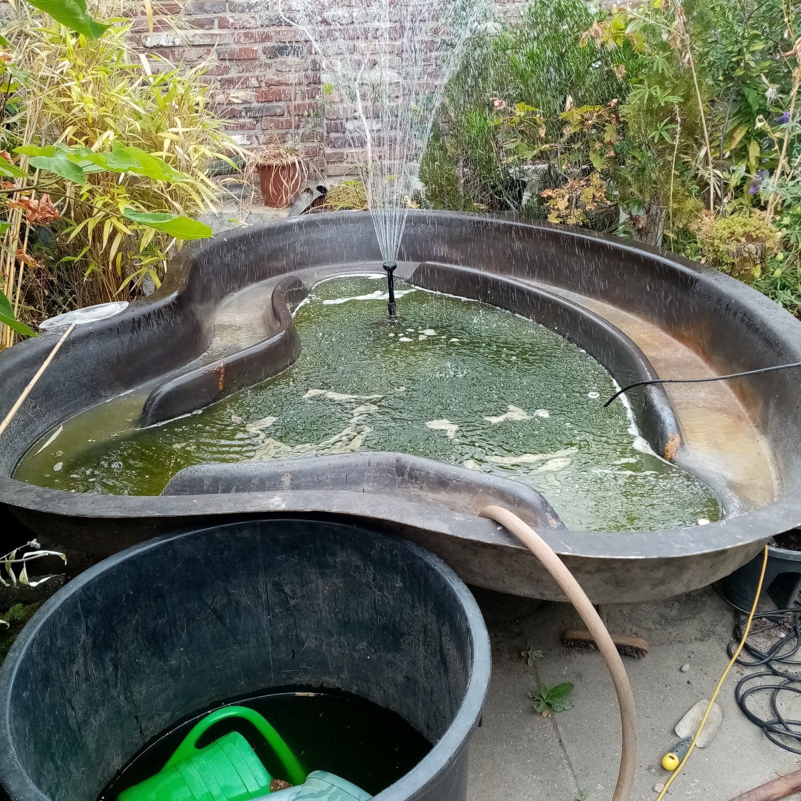 Grote vijver met pomp en toebehoren, Tuin en Terras, Vijvers, Ophalen of Verzenden, Gebruikt