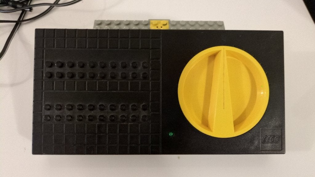 Lego 9V transformator met snelheidsregelaar en snoeren, Ophalen, Gebruikt, Overige thema's, Lego