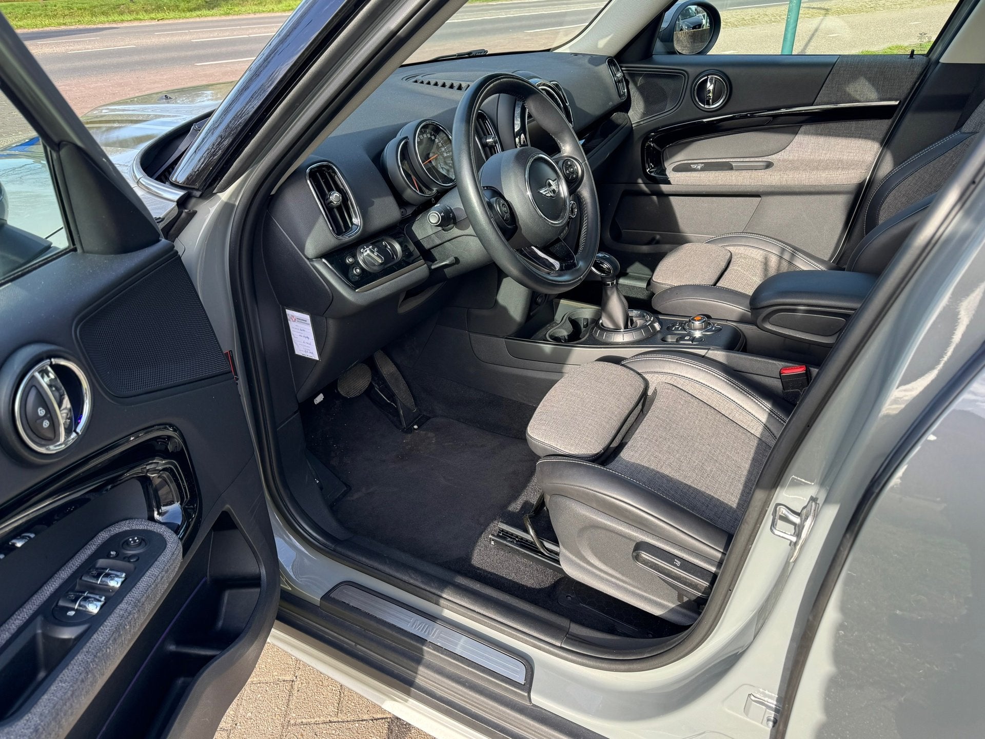 Mini Mini Countryman 1.5 Cooper Panoramadak/Led, Auto's, 136 pk, Gebruikt, Countryman, 715 kg
