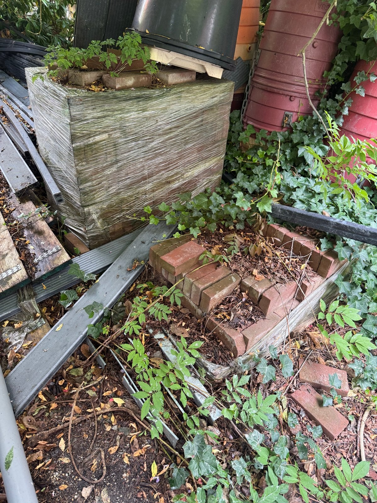 Rode bakstenen - grote en kleine stapel, Ophalen, Gebruikt, Bakstenen