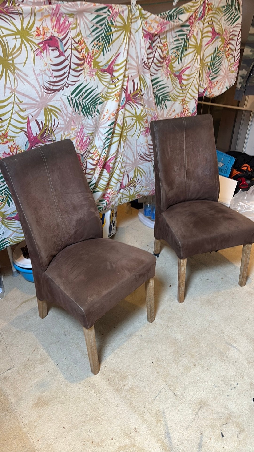 2 eetkamerstoelen samen €25,00, Overige materialen, Twee, Ophalen of Verzenden, Zo goed als nieuw