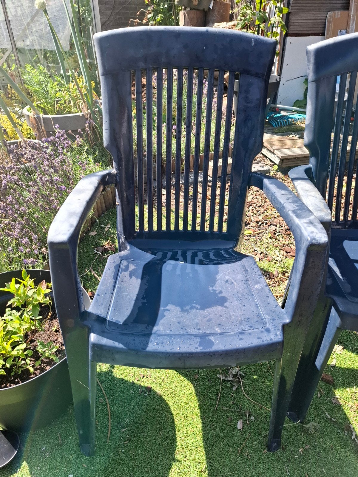 4 blauwe plastic stapelstoelen, Ophalen, Gebruikt, Kunststof, Stapelbaar