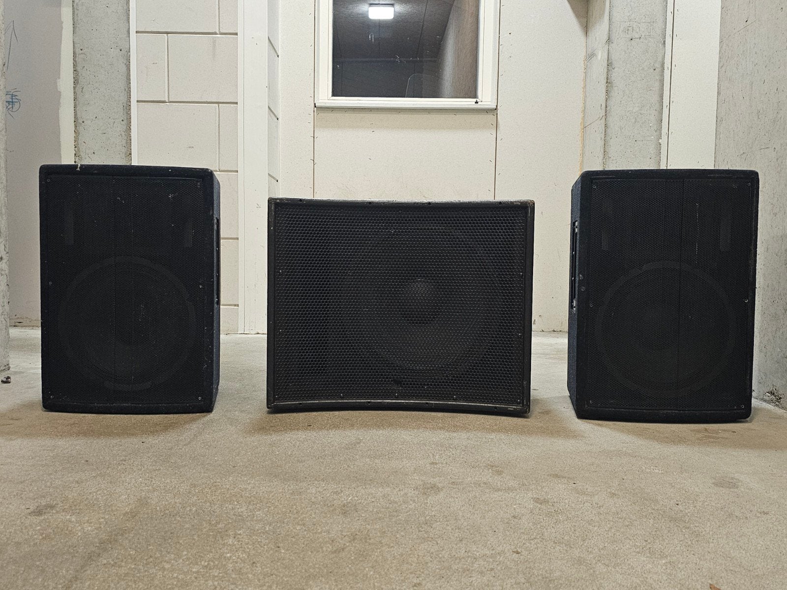 Hk cl 12 met actieve sub, Ophalen, Gebruikt, Audio