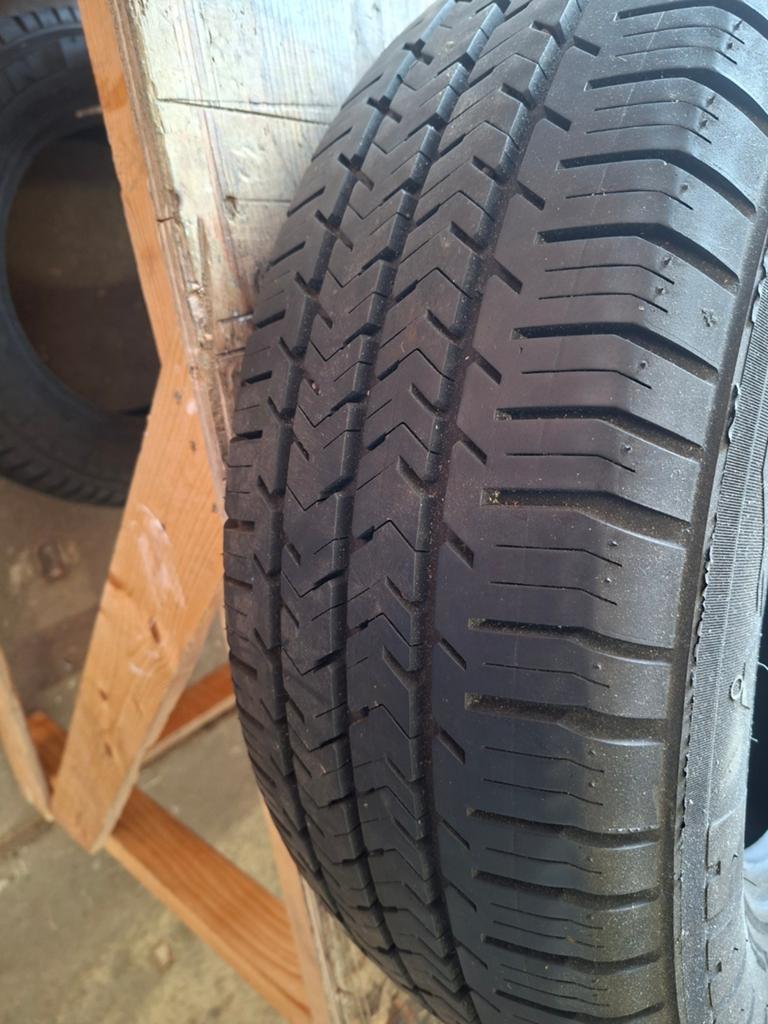 3 banden voor VW transporter, Auto-onderdelen, Banden en Velgen, 16 inch, Ophalen of Verzenden, Band(en), Zomerbanden