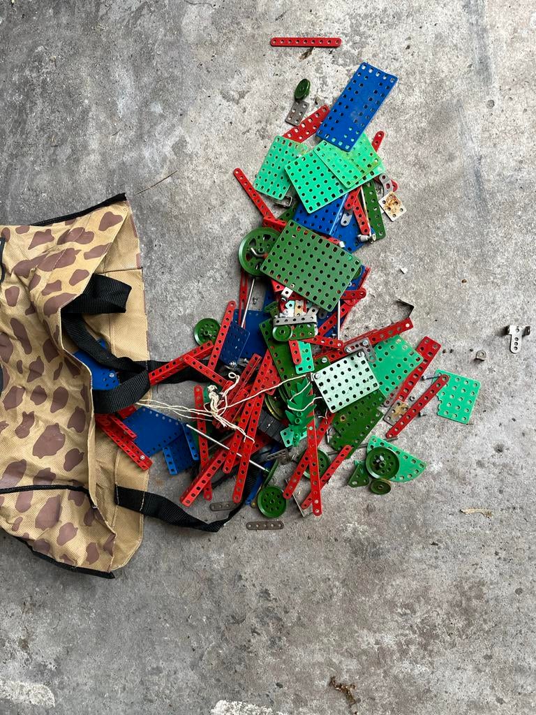 partij Meccano bouwsel met schroeven, Kinderen en Baby's, Speelgoed | Educatief en Creatief, Ophalen, Gebruikt