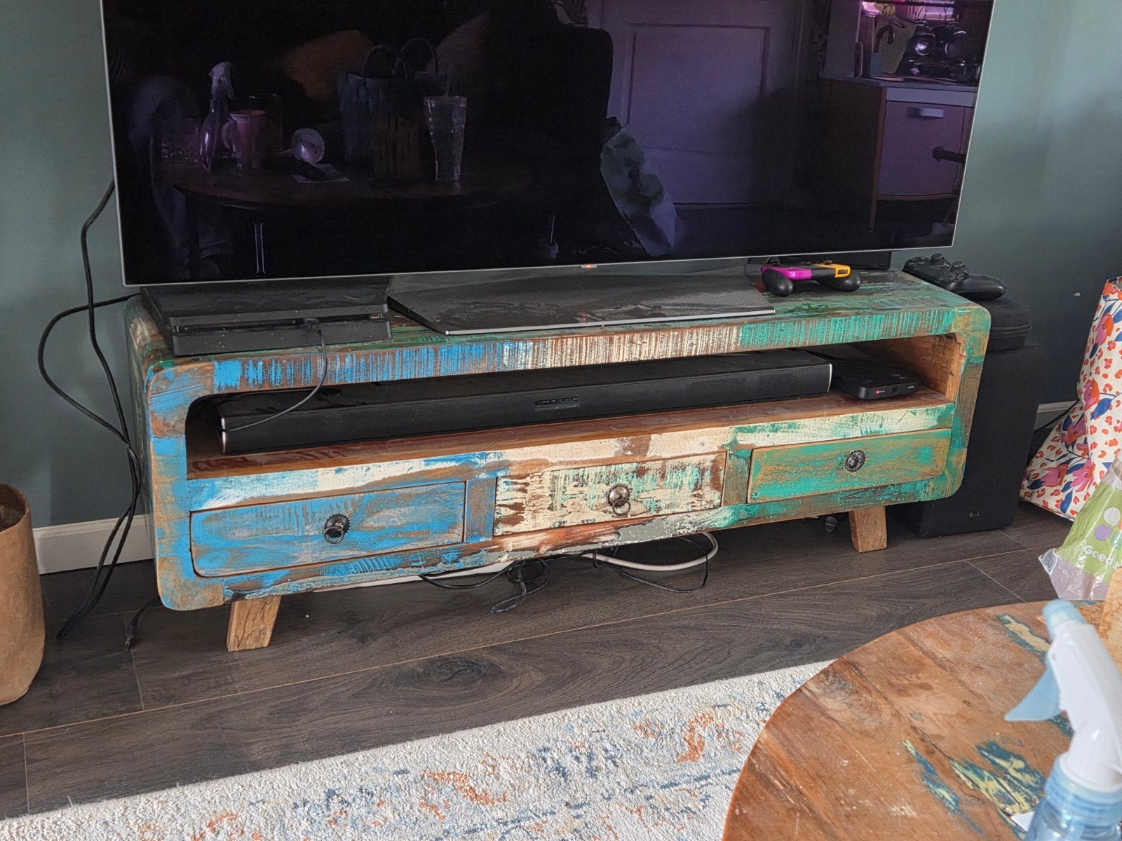 TV-meubel van gerecycled hout, Huis en Inrichting, Ophalen, Gebruikt, 100 tot 150 cm, Bohemian, Industrieel