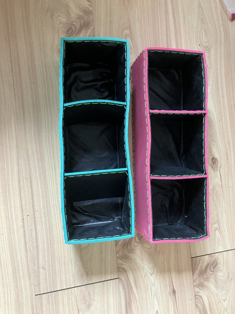 2 manden met 3 vakken, Huis en Inrichting, Woonaccessoires | Schalen en Manden, Ophalen of Verzenden, Rechthoekig, Riet
