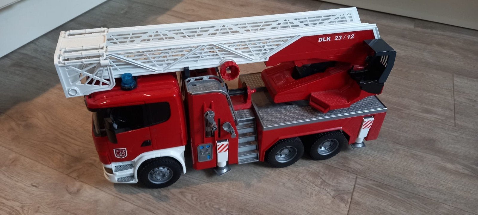 Bruder Scania Brandweer Ladderwagen - Zo goed als nieuw, Ophalen, Gebruikt