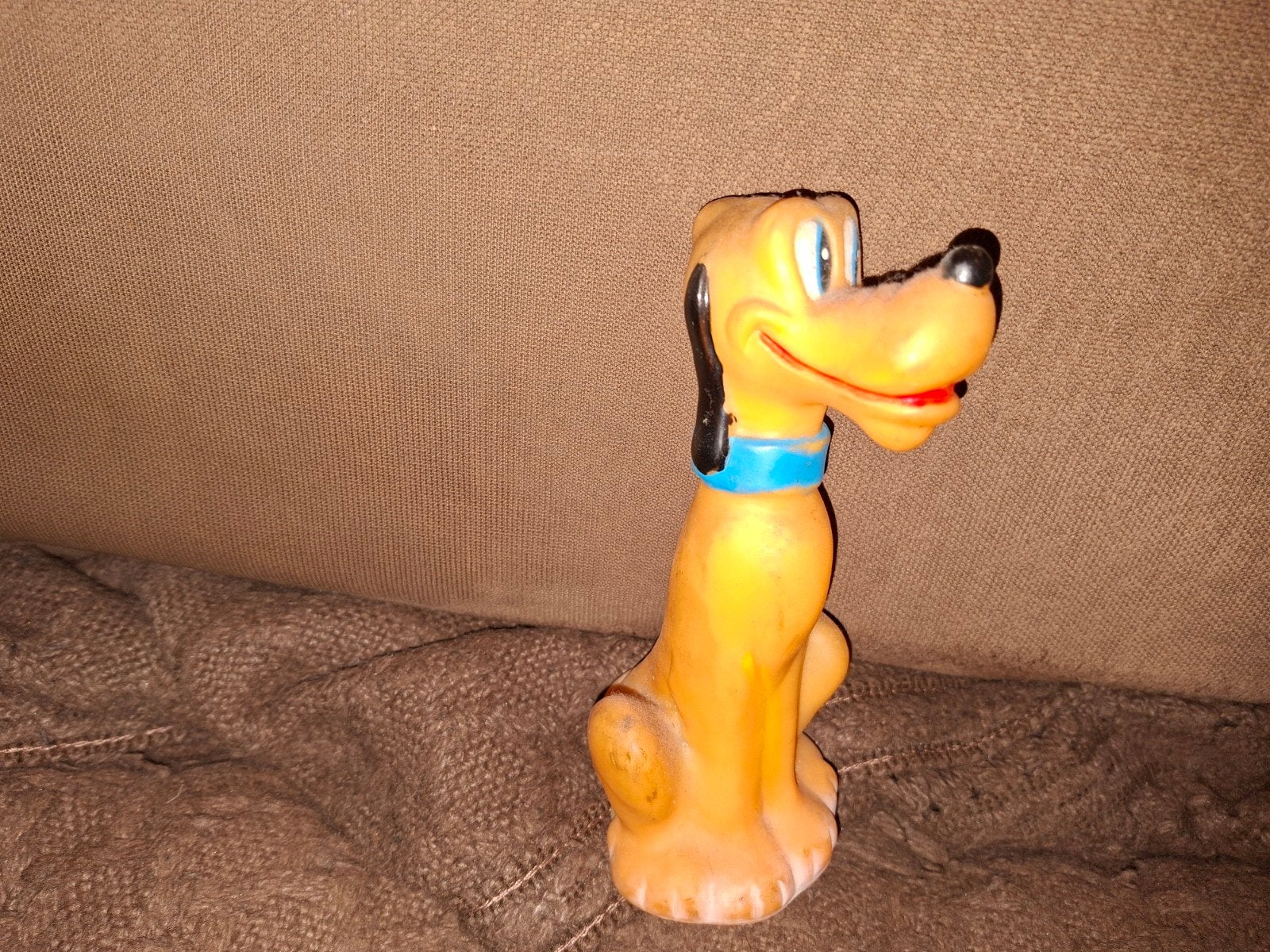 vintage Disney pluto pieppop, Verzamelen, Ophalen of Verzenden, Goofy of Pluto, Zo goed als nieuw, Beeldje of Figuurtje