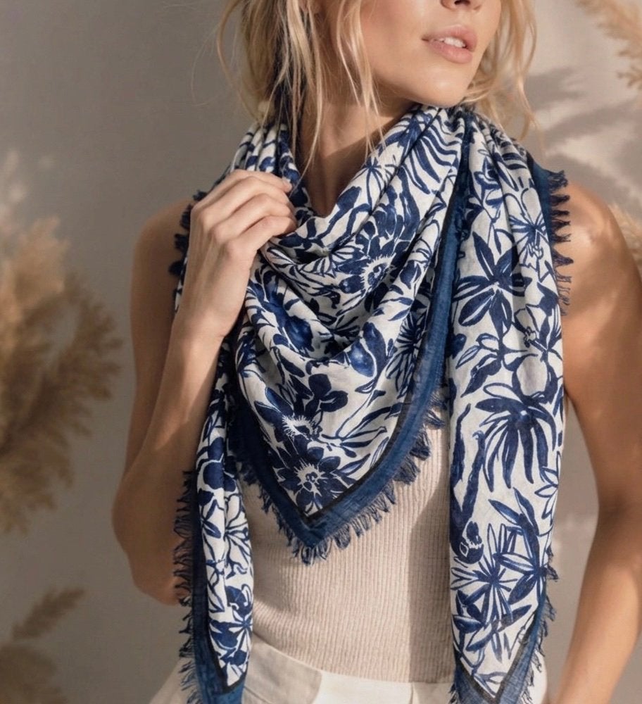 Pennyblack Rectangular Pashmina with Fringes, Verzenden, Zo goed als nieuw, Maat 46/48 (XL) of groter, Sjaal