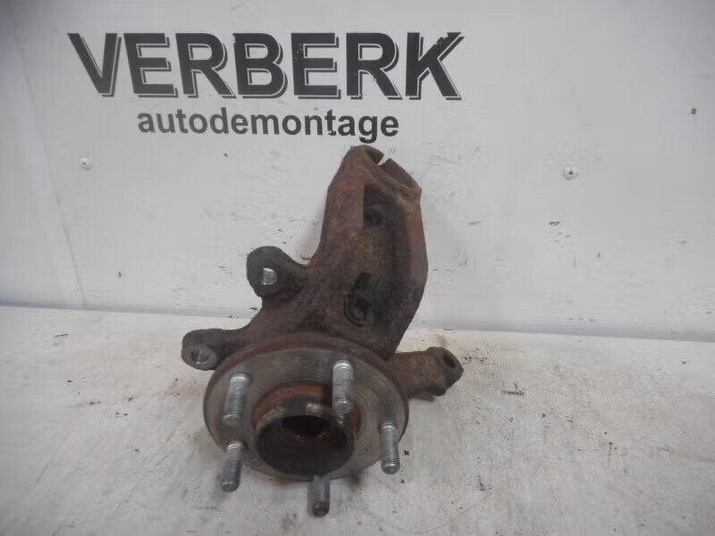 WIELNAAF LINKS VOOR Ford Mondeo III (01-2000/03-2007), Gebruikt, Ophalen of Verzenden, Henry-Ford-Straße 1 50735 Köln, DE, Ford-Werke GmbH