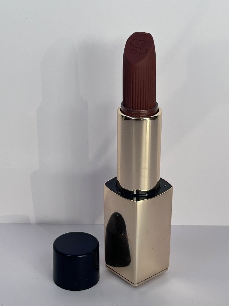 Estee Lauder Matte Lipstick 567 Knowing, Lippen, Bruin, Ophalen of Verzenden, Zo goed als nieuw