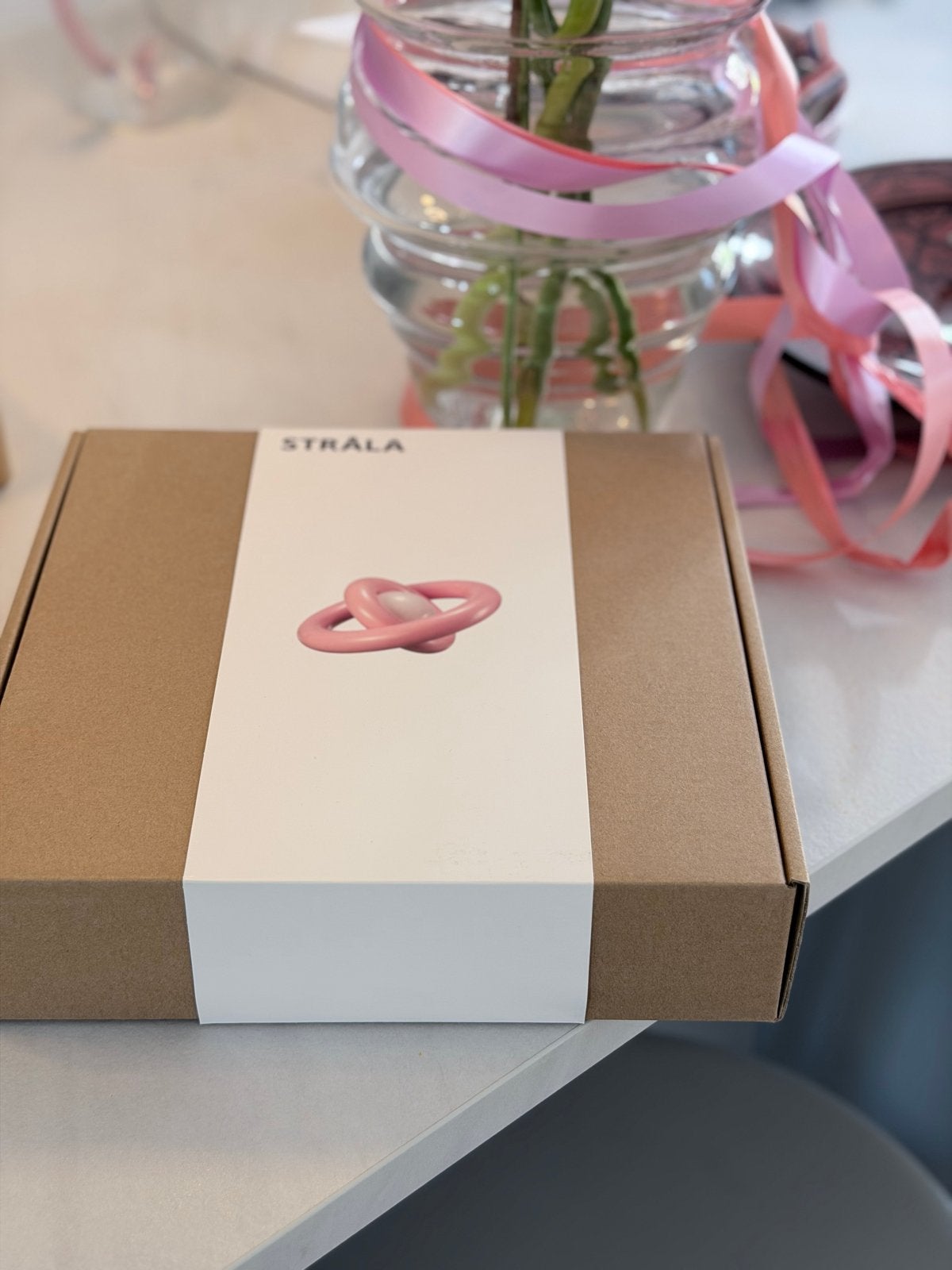 Nieuwe Stråla lamp - Roze decoratieve verlichting, Ophalen of Verzenden, Nieuw